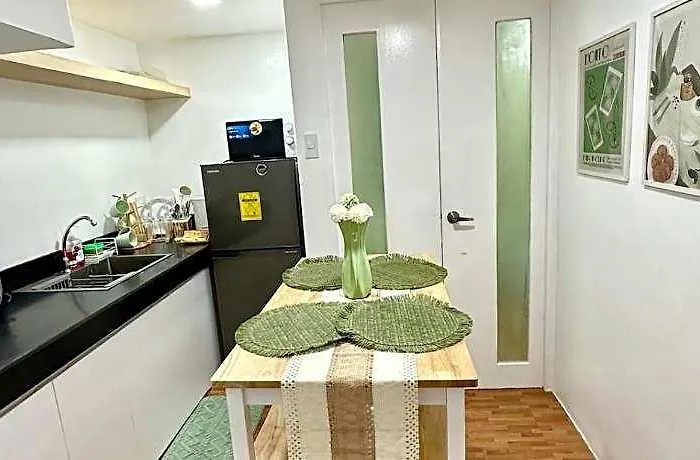 Hiyara Loft: Ga Tower 2, Beside Mrt Boni Station Hotel