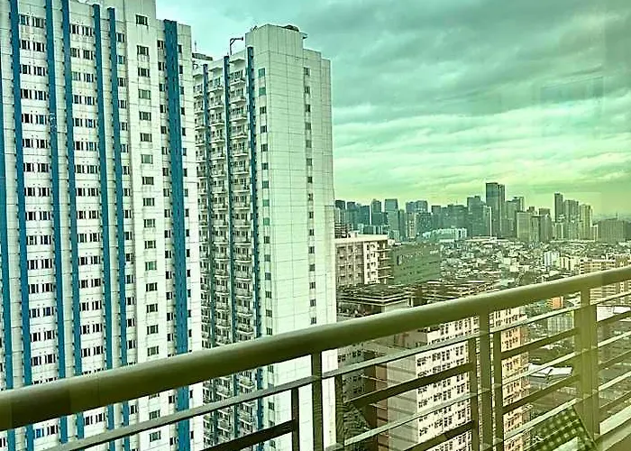 Hiyara Loft: Ga Tower 2, Beside Mrt Boni Station