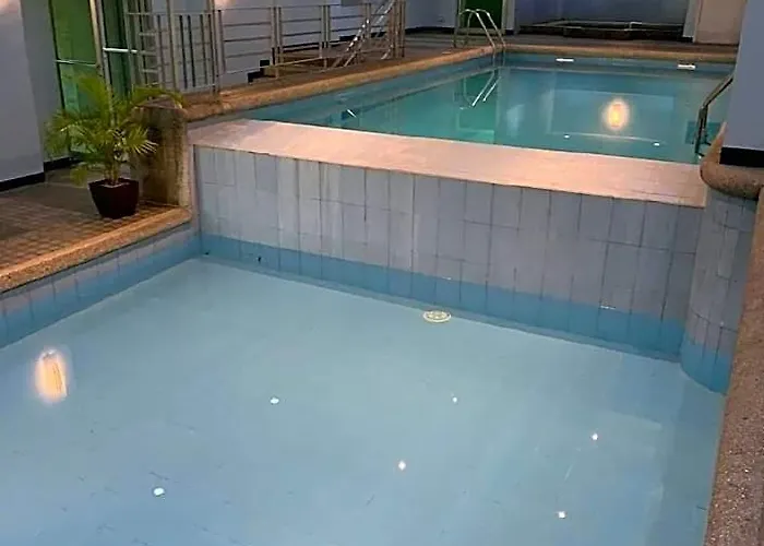 Hiyara Loft: Ga Tower 2, Beside Mrt Boni Station Hotel