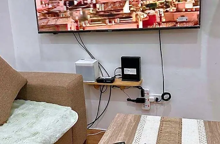 Hiyara Loft: Ga Tower 2, Beside Mrt Boni Station 4* Manila