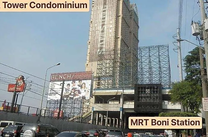 Hiyara Loft: Ga Tower 2, Beside Mrt Boni Station Hotel Manila